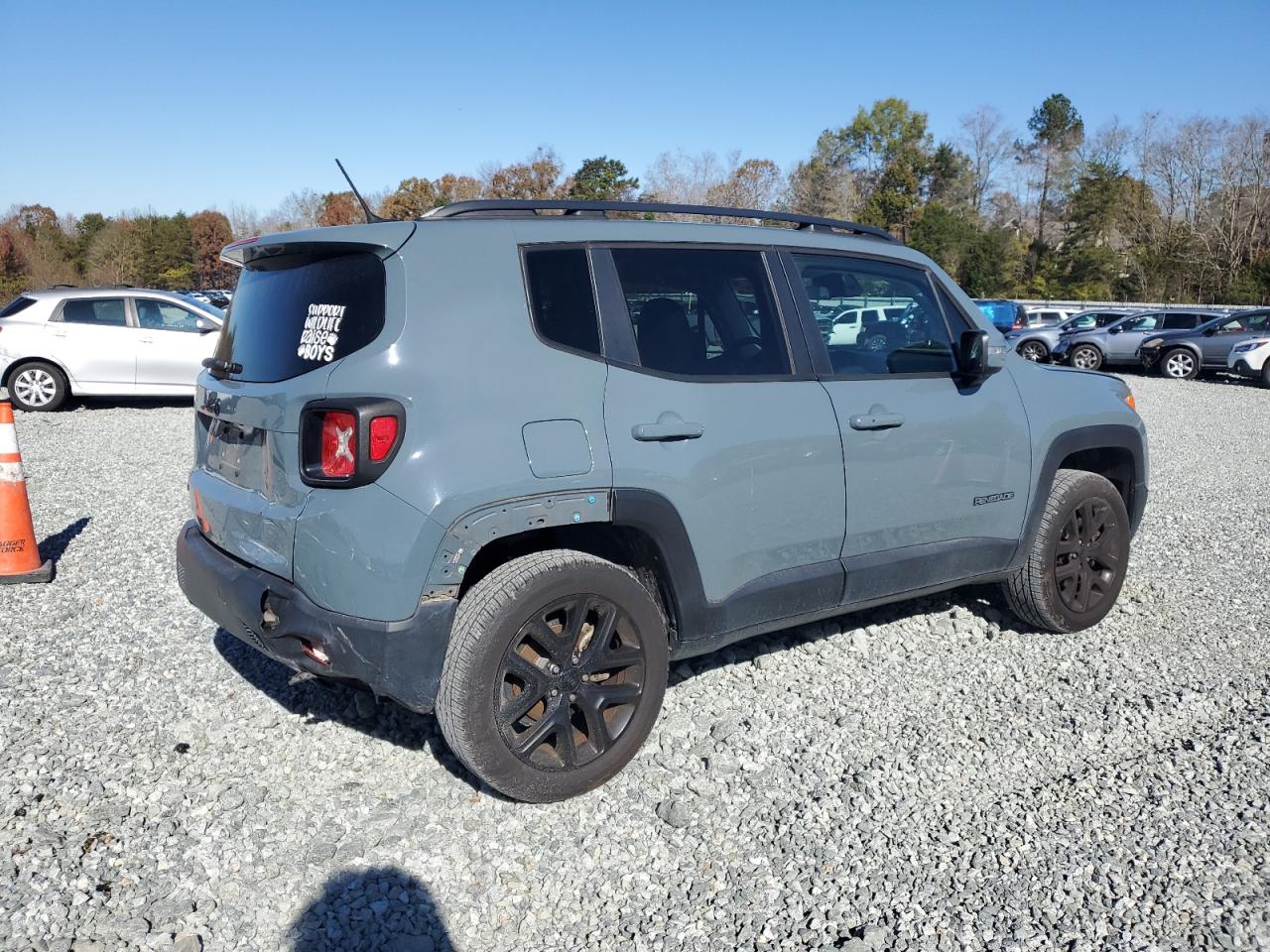 Lot #3030749122 2017 JEEP RENEGADE L