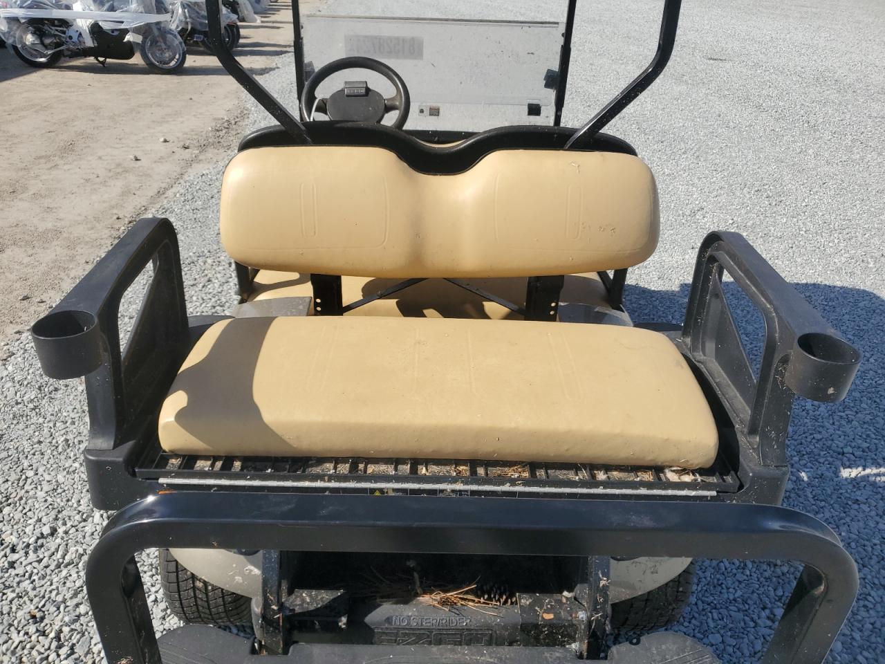 Lot #2995757504 2018 EZGO GOLF CART