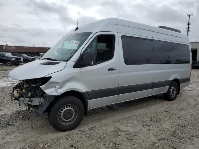 MERCEDES-BENZ SPRINTER 2500