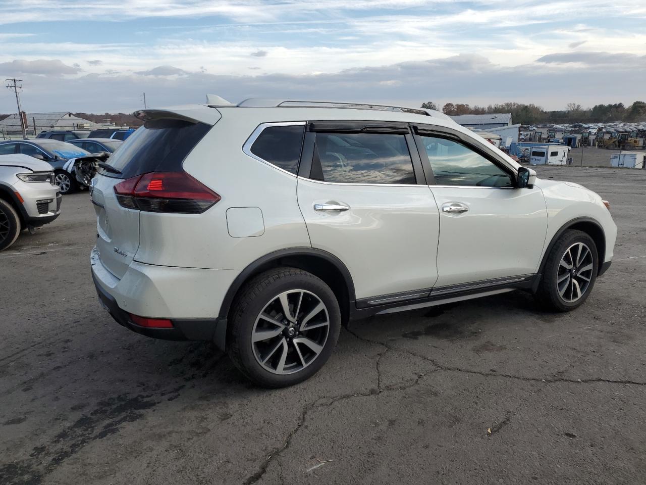 Lot #3033236855 2019 NISSAN ROGUE S