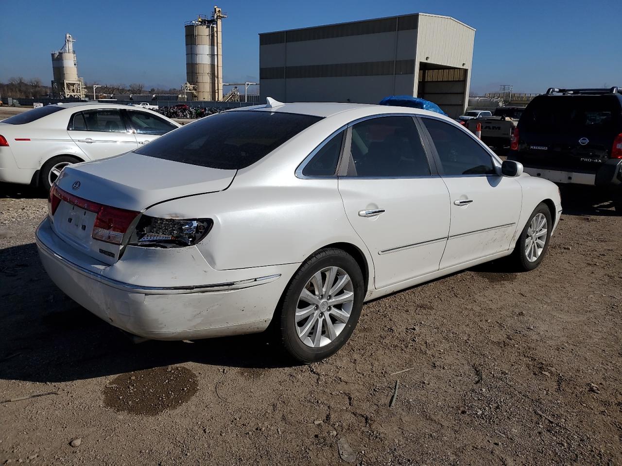 Lot #2991978360 2009 HYUNDAI AZERA GLS