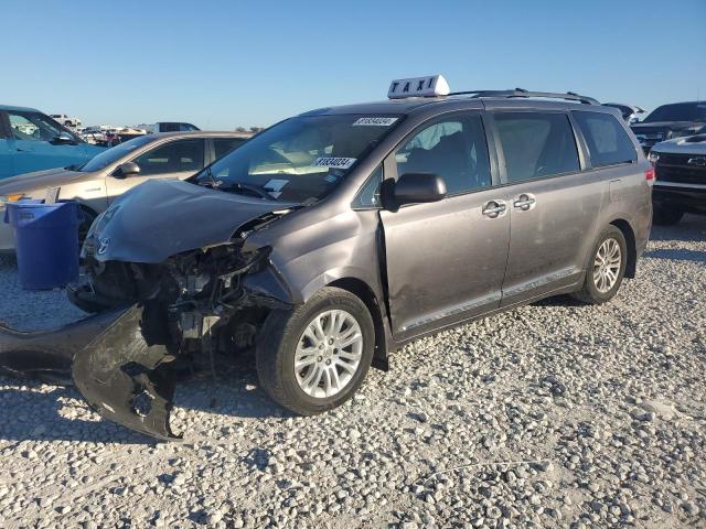 2014 TOYOTA SIENNA XLE #3024328057