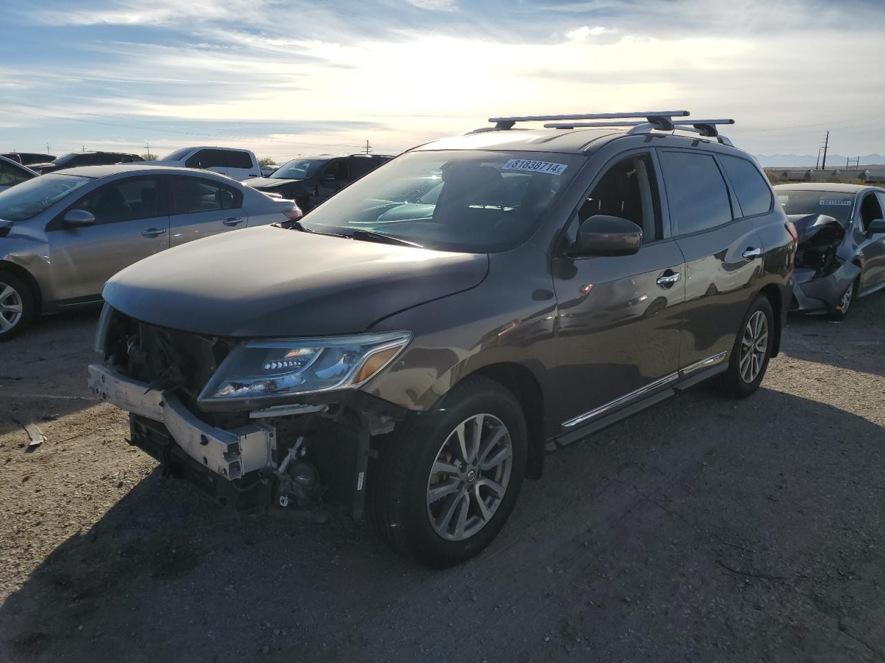  Salvage Nissan Pathfinder