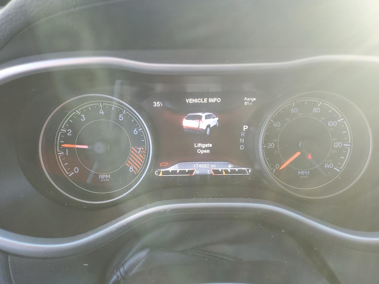 Jeep Cherokee t 2015