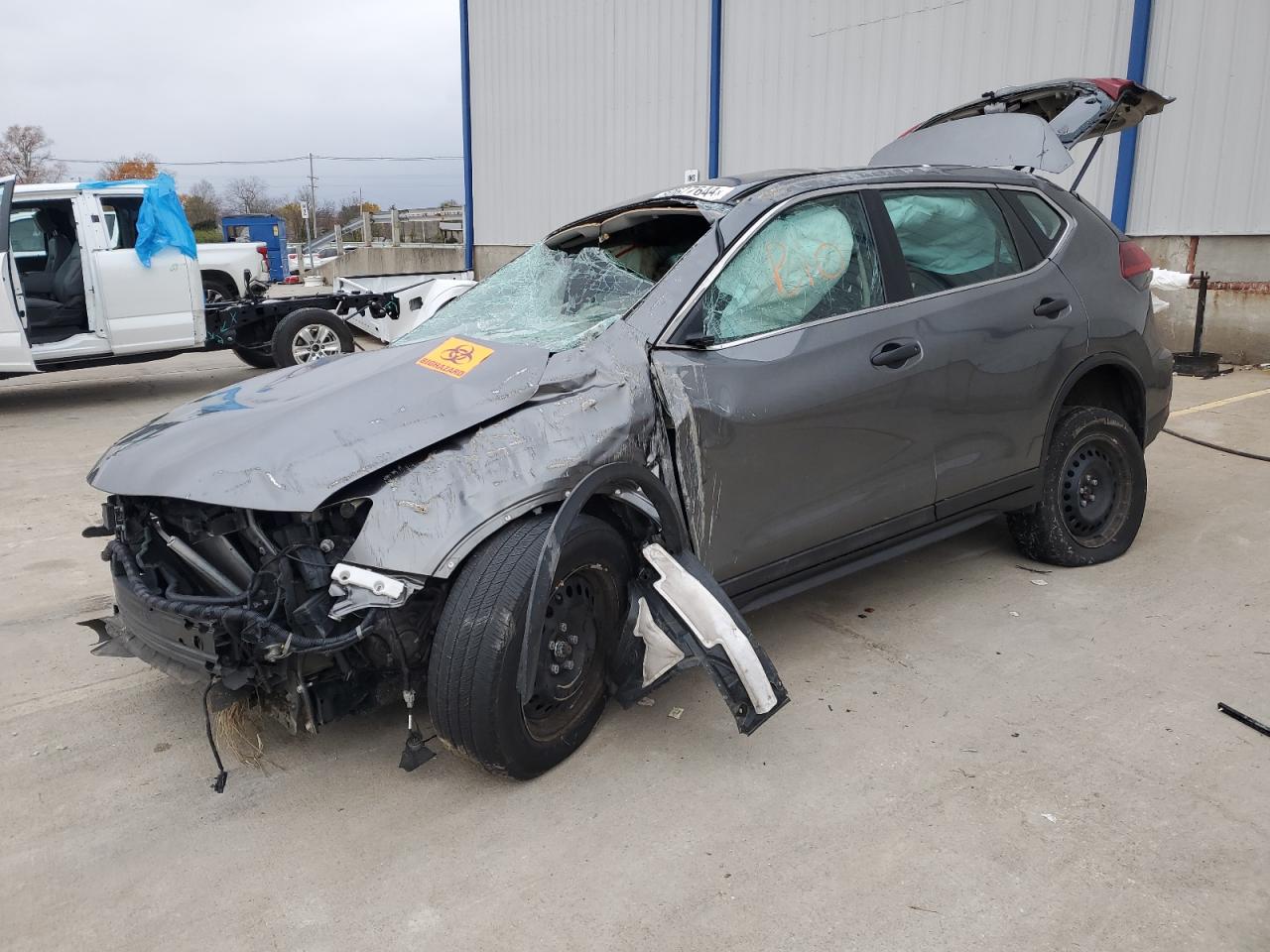 NISSAN ROGUE S