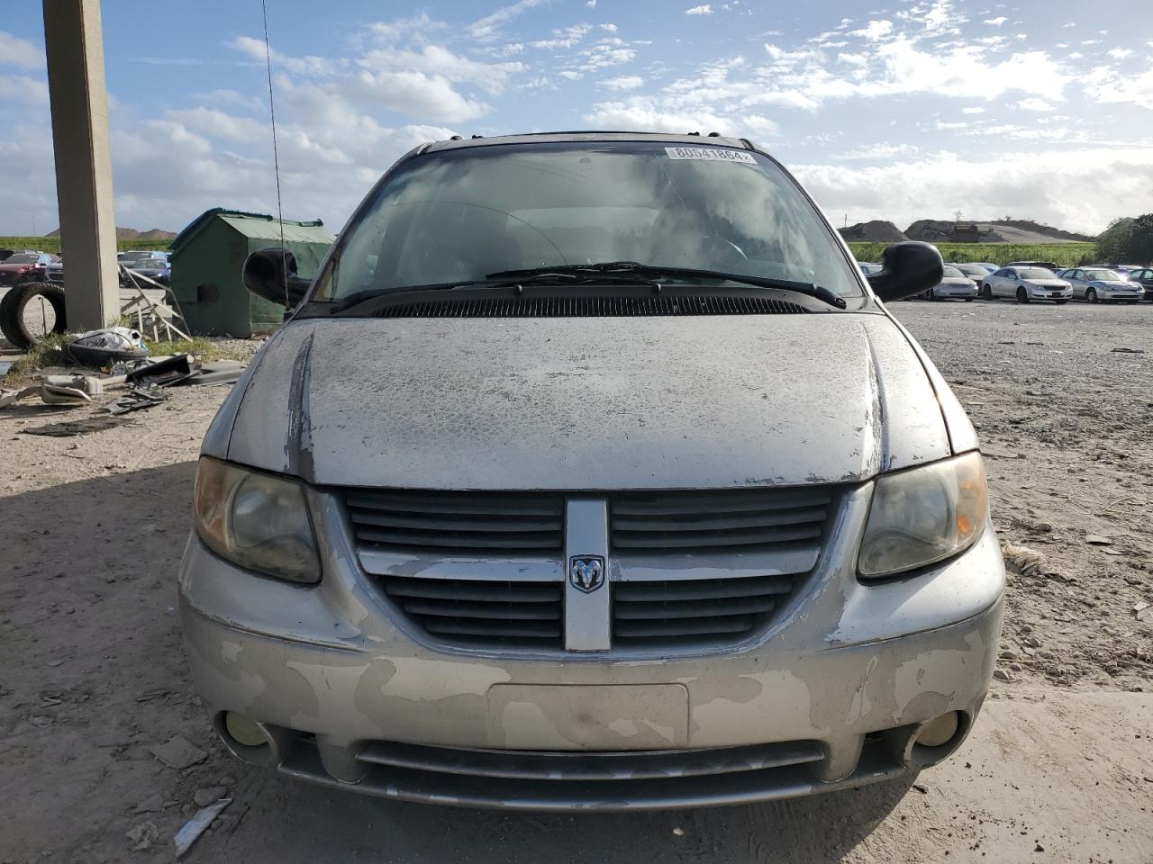 Lot #2978972634 2005 DODGE GRAND CARA