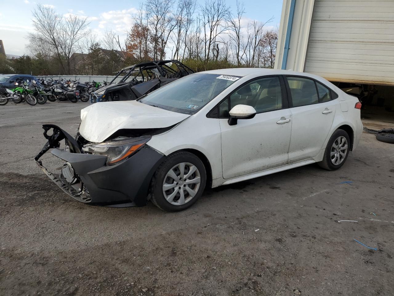 Lot #2994093414 2020 TOYOTA COROLLA LE