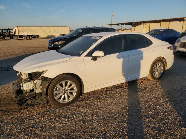 2020 TOYOTA CAMRY LE - 4T1L11AK2LU869434