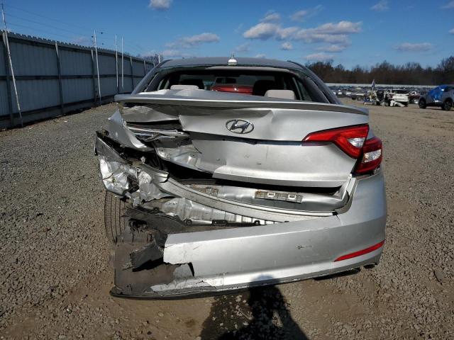 2015 HYUNDAI SONATA SE - 5NPE24AF4FH063284