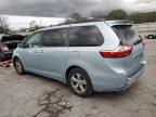 TOYOTA SIENNA LE снимка