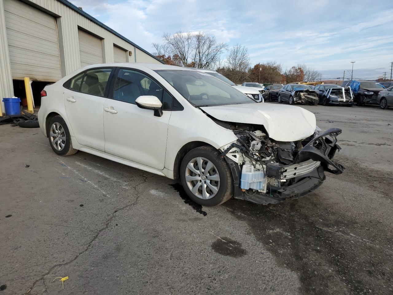 Lot #2994093414 2020 TOYOTA COROLLA LE