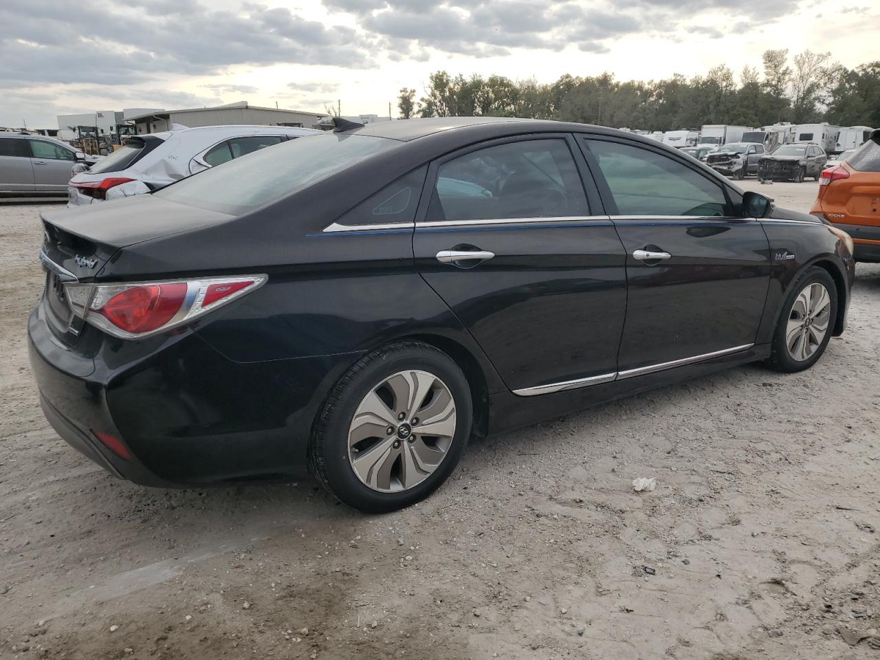 Lot #2991308100 2013 HYUNDAI SONATA HYB