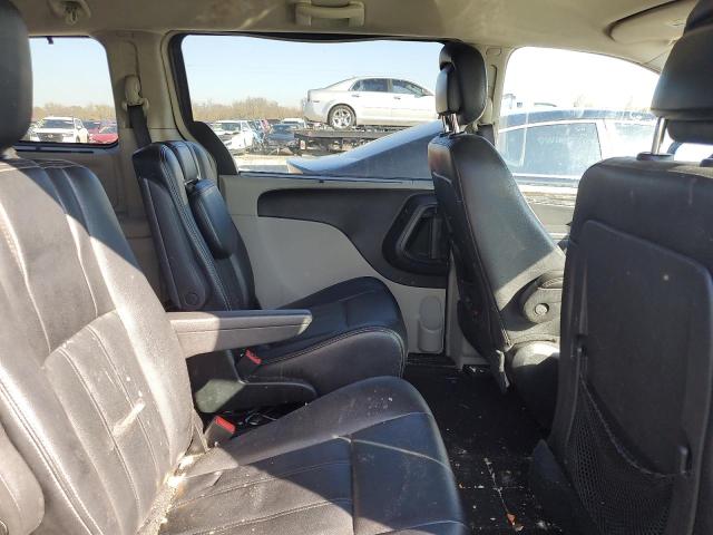 2016 CHRYSLER TOWN & COU - 2C4RC1BG6GR288184