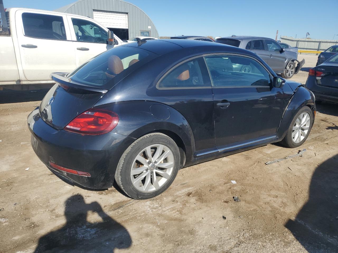 Lot #2996601693 2017 VOLKSWAGEN BEETLE 1.8