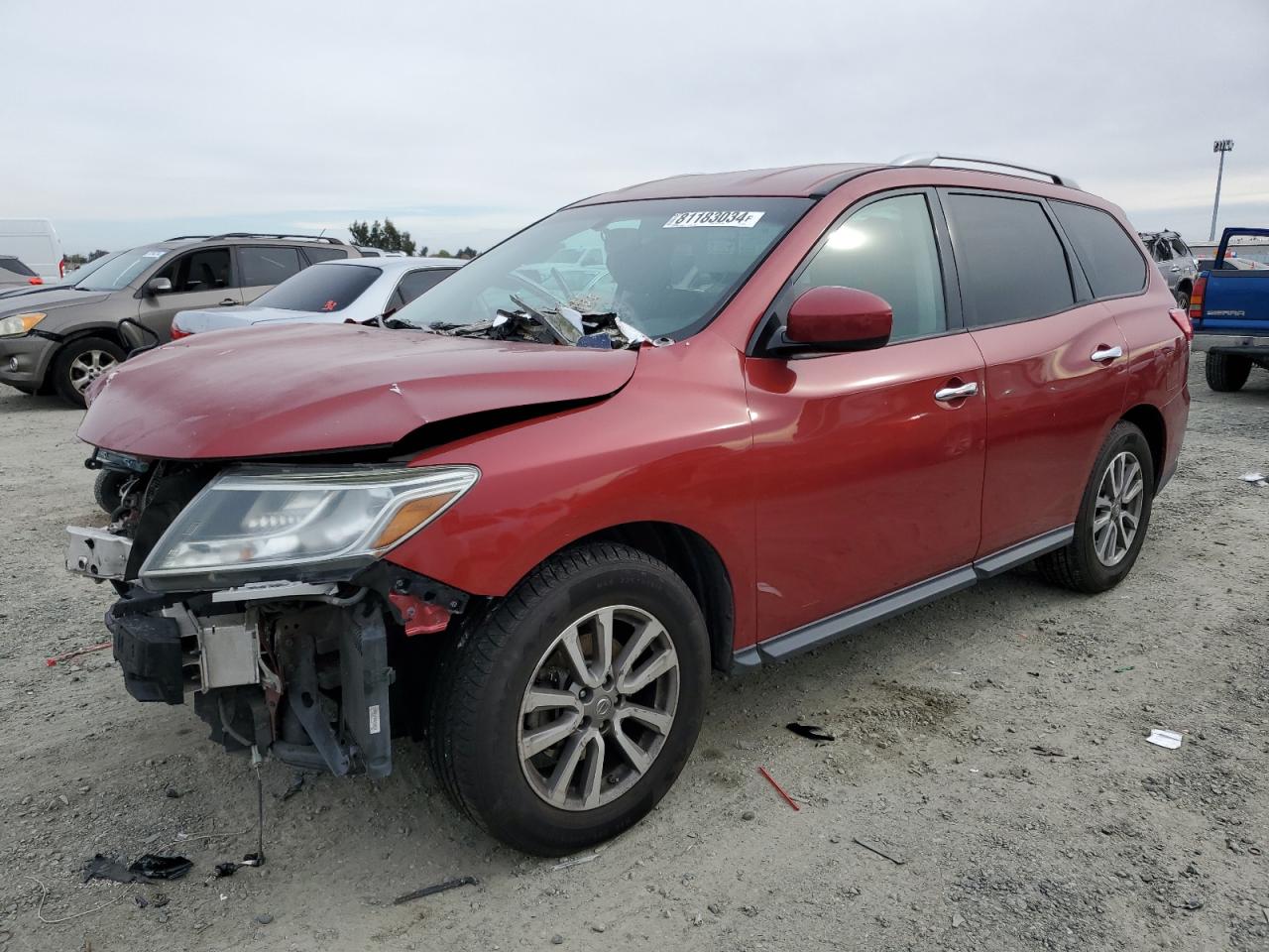  Salvage Nissan Pathfinder