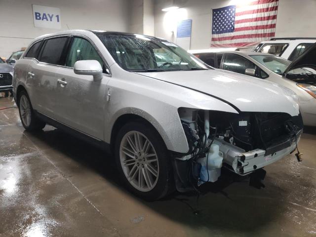 VIN 2LMHJ5AT2KBL02901 2019 LINCOLN MKT no.4