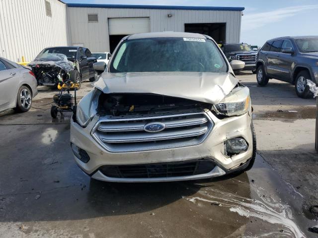 VIN 1FMCU0GD7HUC72605 2017 Ford Escape, SE no.5