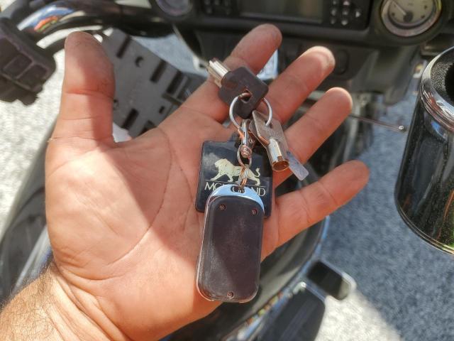 2010 HARLEY-DAVIDSON FLHXXX 1HD1MBM17AB851157