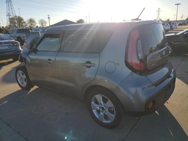 VIN KNDJN2A21J7597976 2018 KIA SOUL no.2