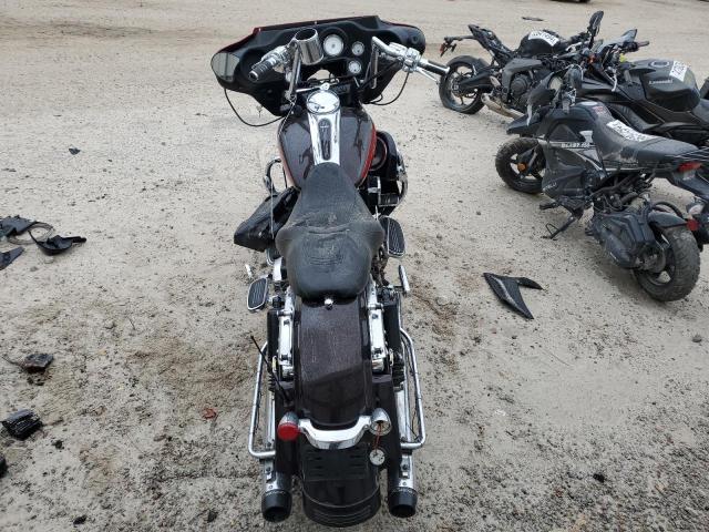 2010 HARLEY-DAVIDSON FLHX - 1HD1KB416AB625875