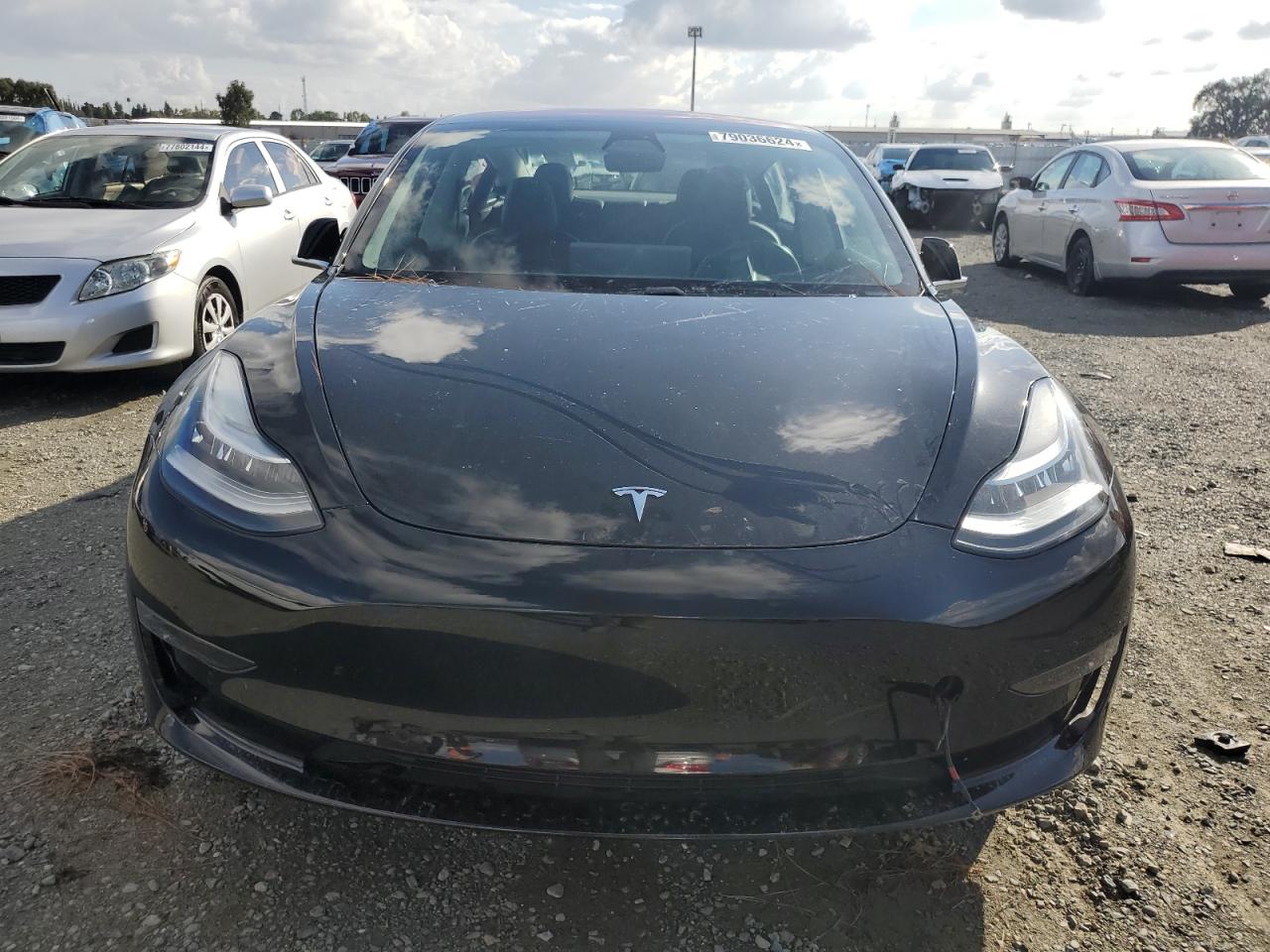 Lot #3044710222 2018 TESLA MODEL 3