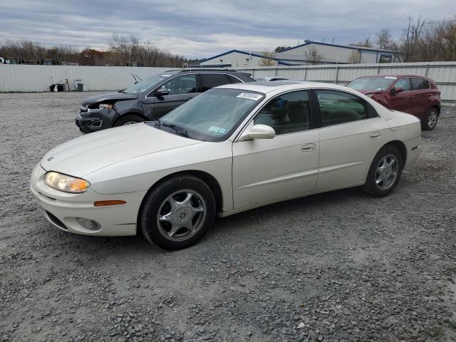 OLDSMOBILE AURORA 4.0 2001 white  gas 1G3GS64CX14180971 photo #1