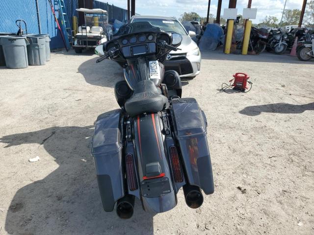 2018 HARLEY-DAVIDSON FLHXSE CVO 1HD1PXL10JB960789