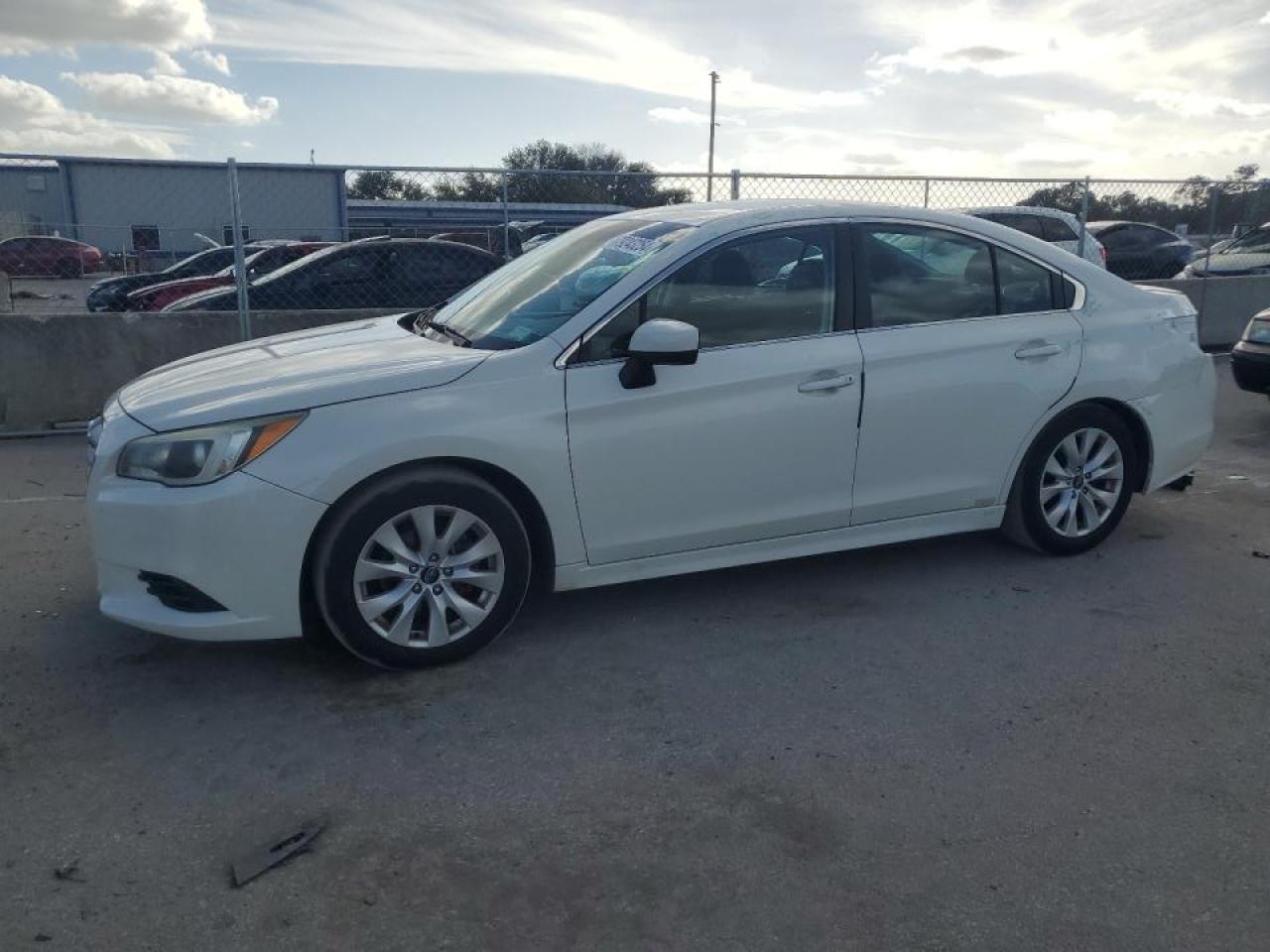  Salvage Subaru Legacy