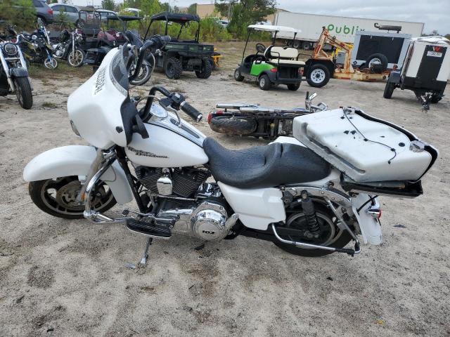 2011 HARLEY-DAVIDSON FLHX - 1HD1KB412BB635739
