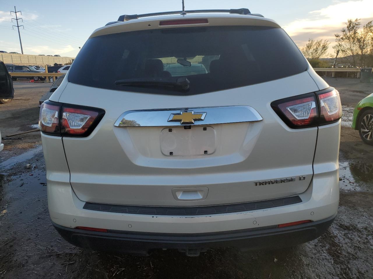 CHEVROLET TRAVERSE LT
