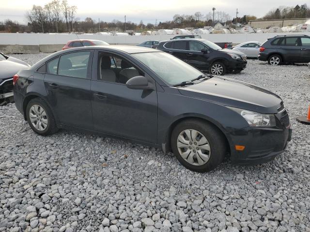 VIN 1G1PA5SGXE7419564 2014 CHEVROLET CRUZE no.4