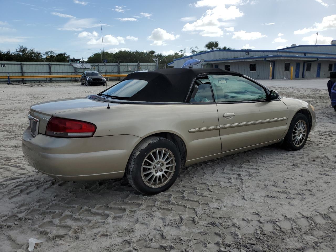 Lot #2976401019 2004 CHRYSLER SEBRING LX