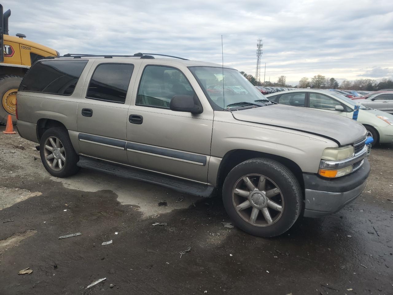 Lot #3008830176 2003 CHEVROLET SUBURBAN C