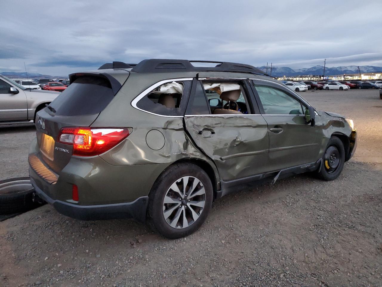 Lot #3004400728 2016 SUBARU OUTBACK 2.