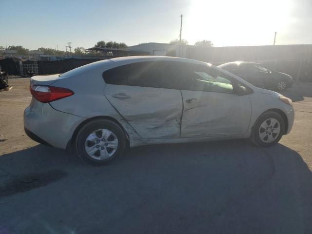 KIA FORTE LX 2014 white  gas KNAFK4A6XE5115825 photo #4