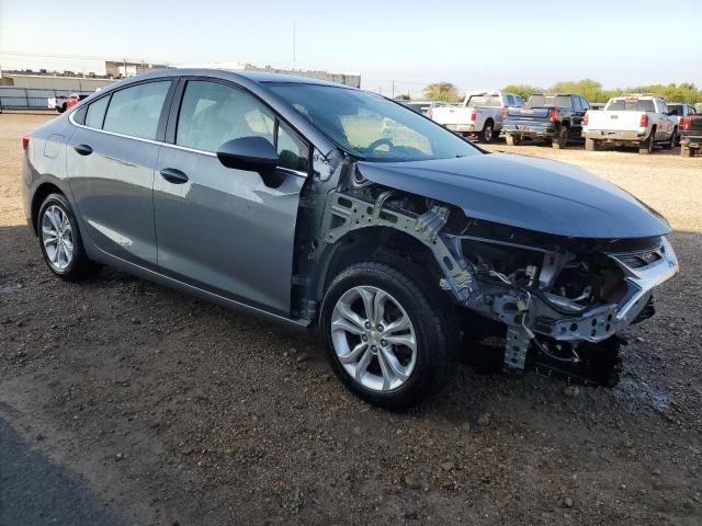 VIN 1G1BE5SM8K7138590 2019 Chevrolet Cruze, LT no.4