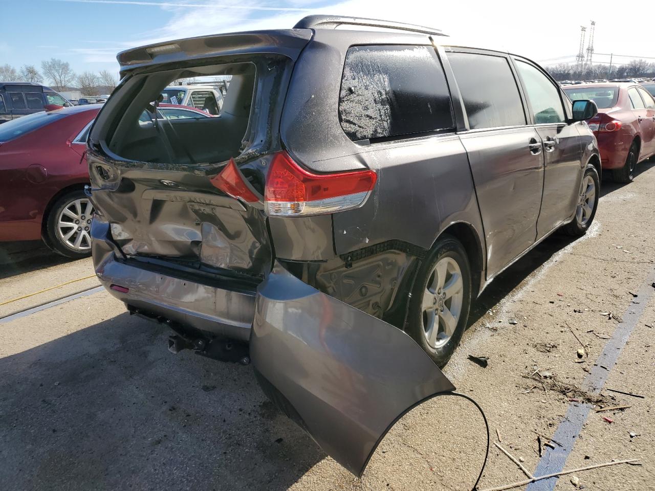 Lot #3009124356 2013 TOYOTA SIENNA LE