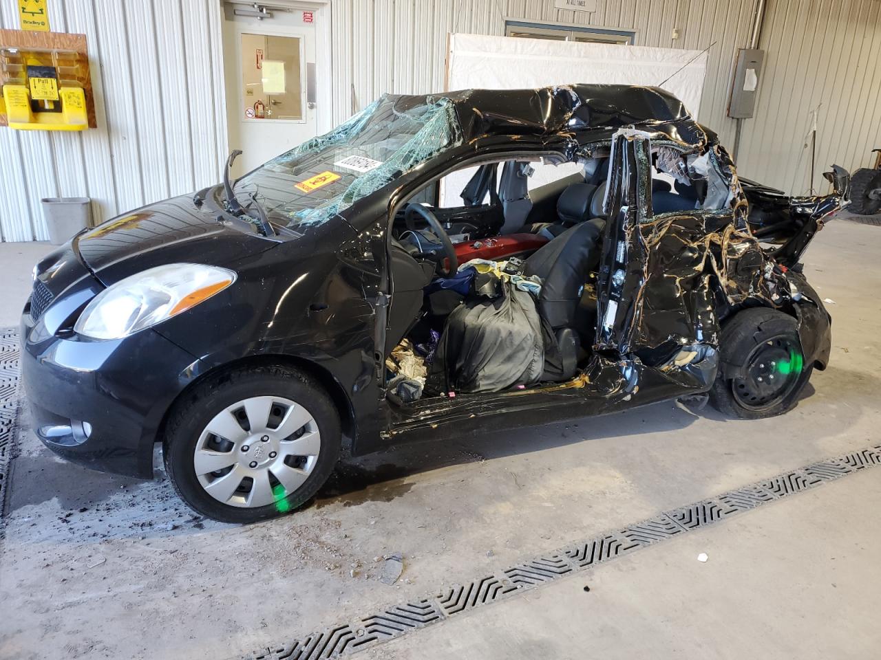  Salvage Toyota Yaris