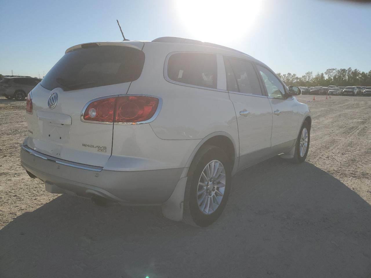 Lot #2979098018 2011 BUICK ENCLAVE CX