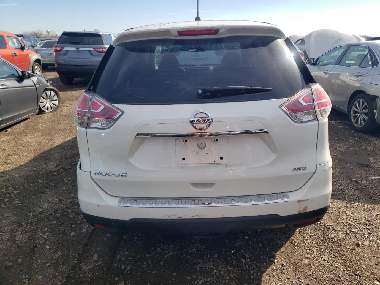 Lot #2962092146 2015 NISSAN ROGUE S