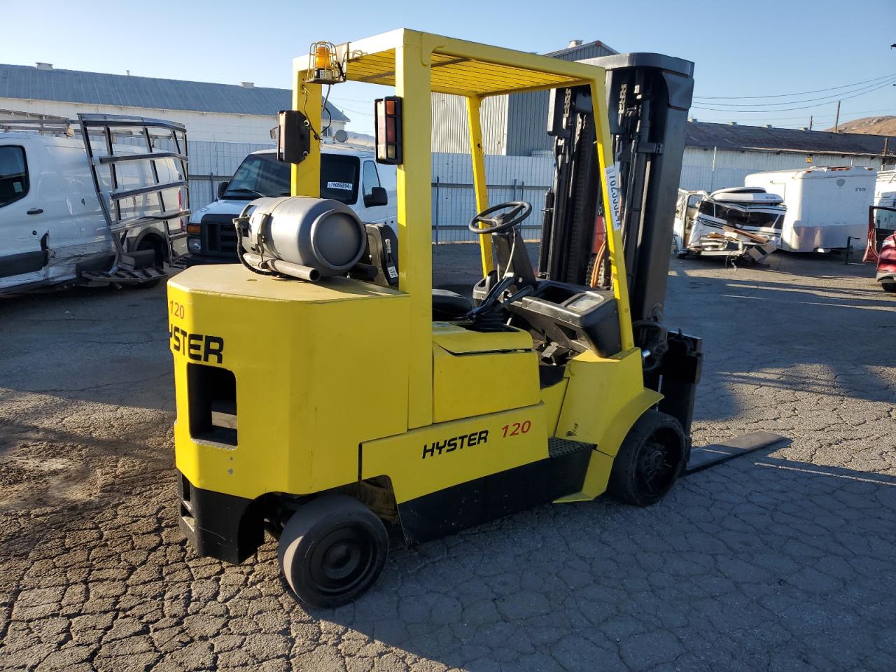 Lot #2945076800 2010 HYST FORKLIFT