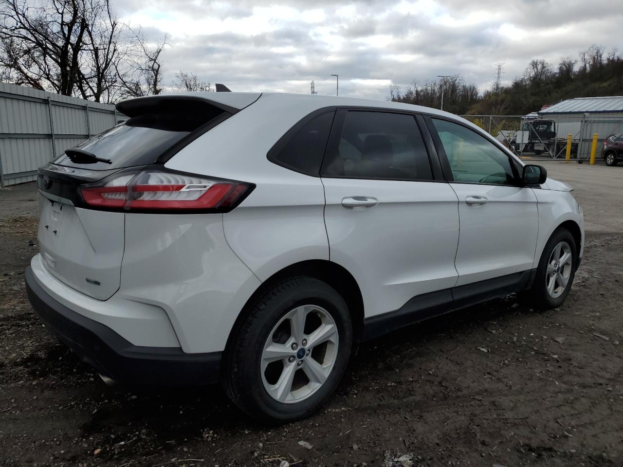 Lot #2994213477 2020 FORD EDGE SE