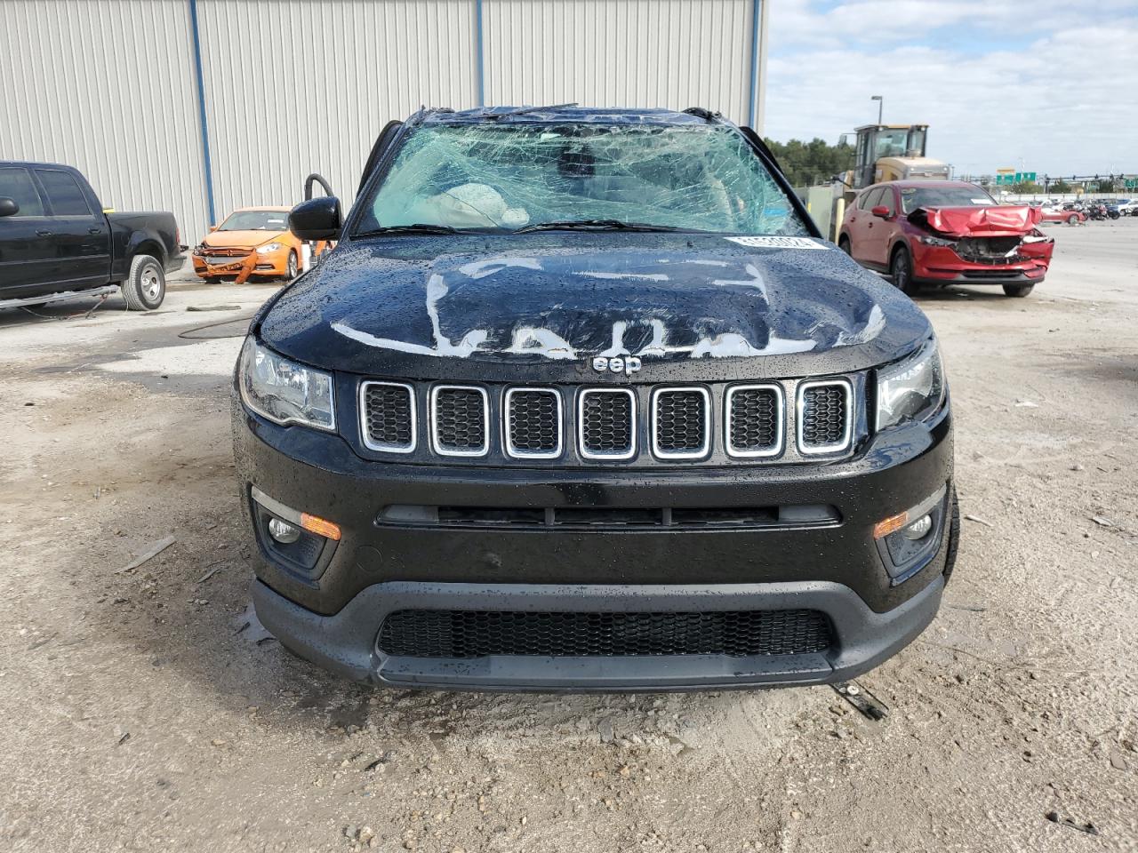 Lot #3029686113 2018 JEEP COMPASS LA