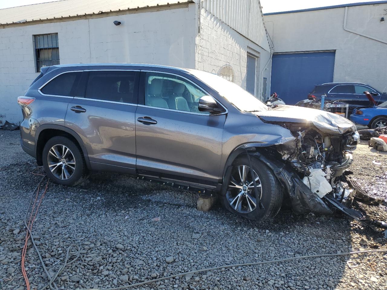 Lot #2979177996 2016 TOYOTA HIGHLANDER