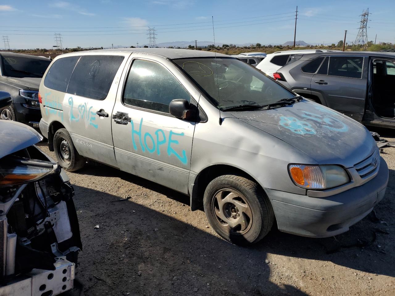 Lot #3020884738 2002 TOYOTA SIENNA CE