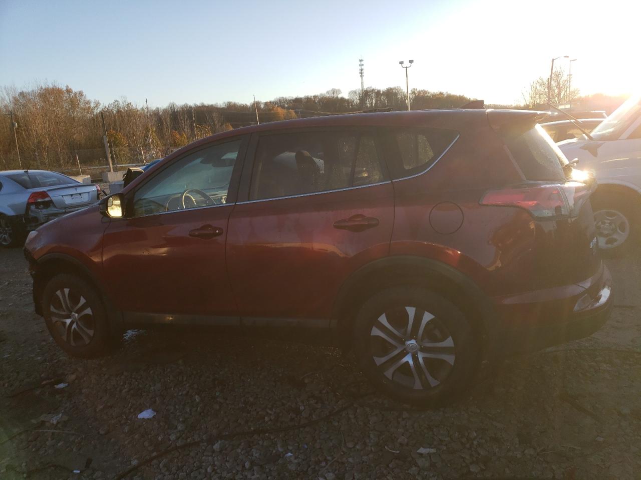 Lot #2996437425 2018 TOYOTA RAV4 LE