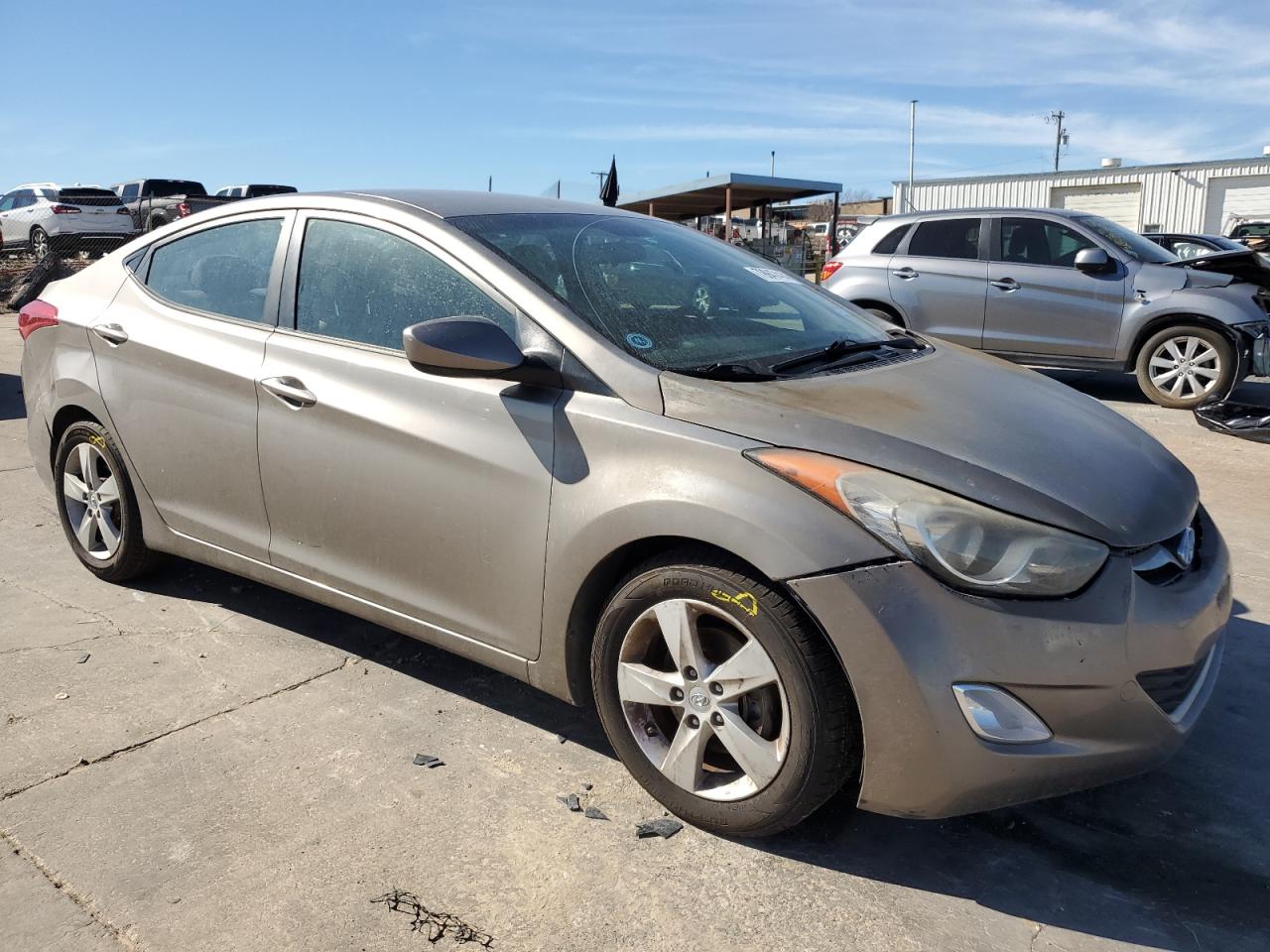 Hyundai Elantra gl 2013
