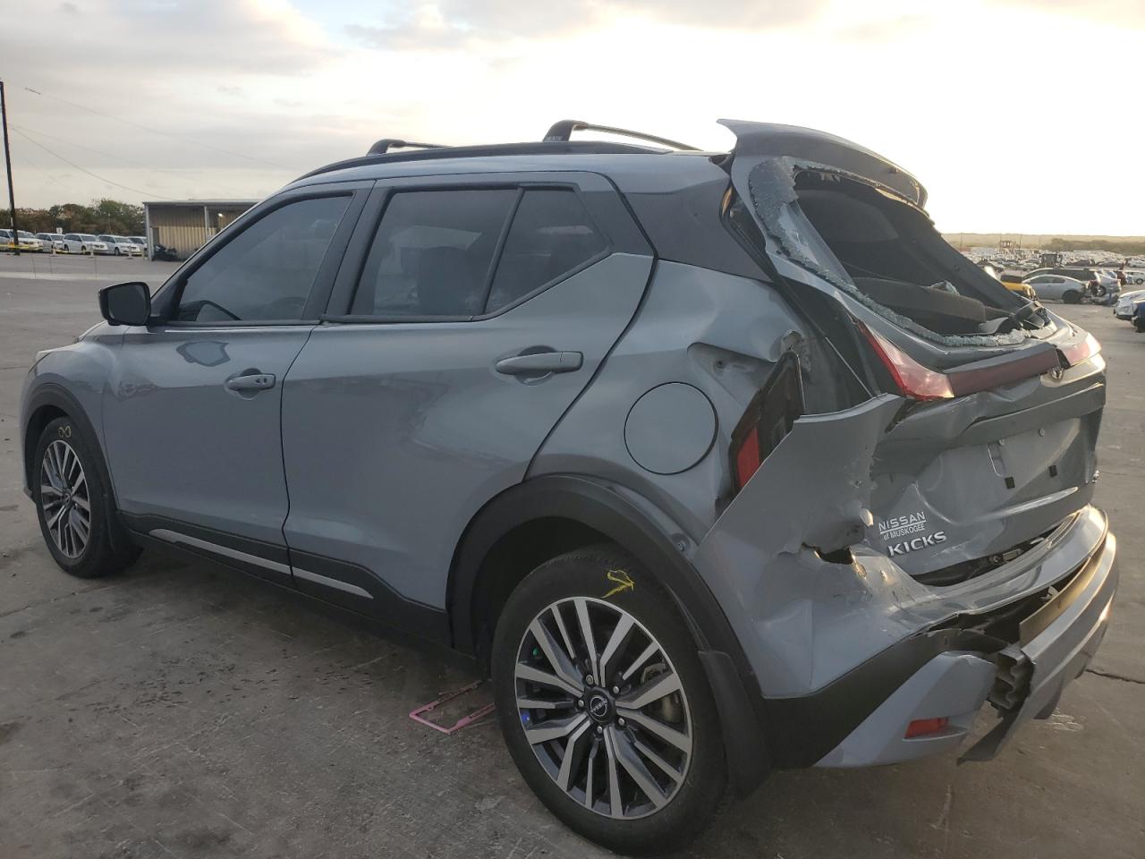 Lot #3024811391 2023 NISSAN KICKS SR