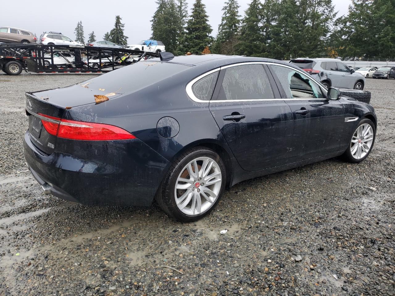 Lot #3024197833 2016 JAGUAR XF PRESTIG