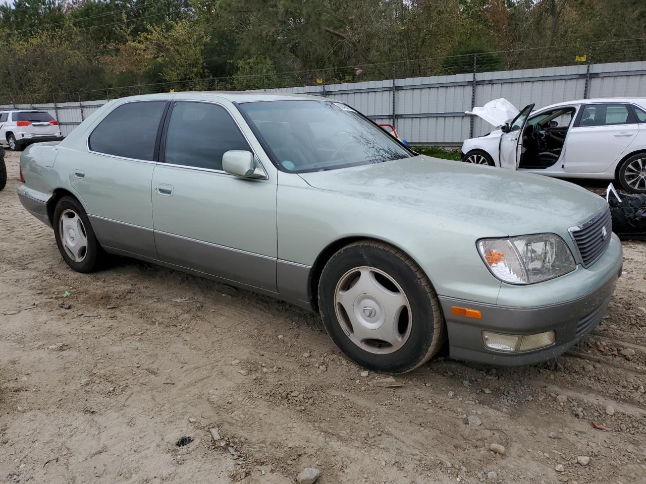 Lot #2979446651 1999 LEXUS LS 400